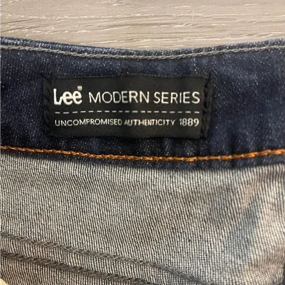 Lee Modern Series Dark Blue Flare Women's Jeans Curvy Fit Bootcut - Picture 4 of 9